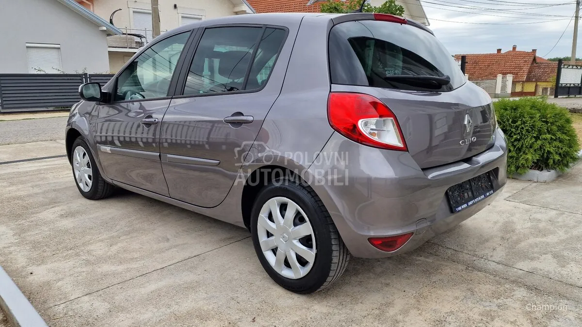 Renault Clio 2012 photo 5