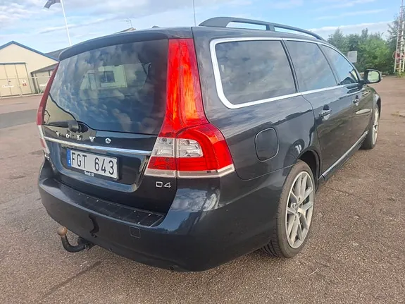 Volvo V70 2014 photo 4