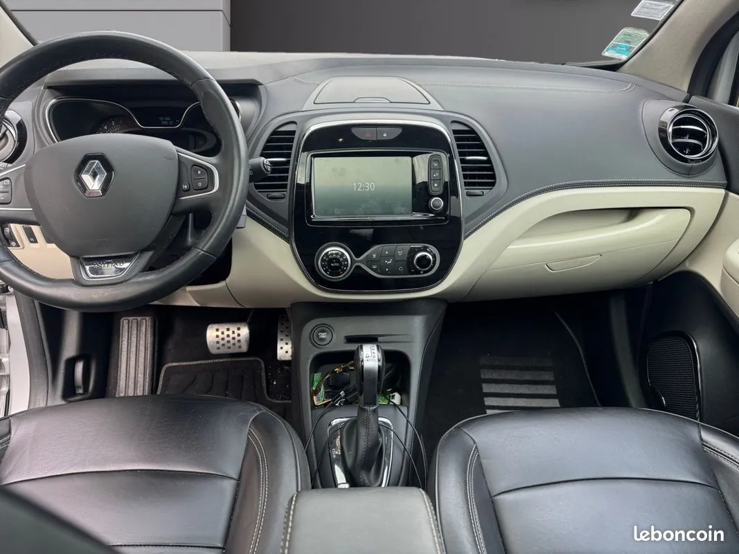 Renault Captur 2019 photo 2