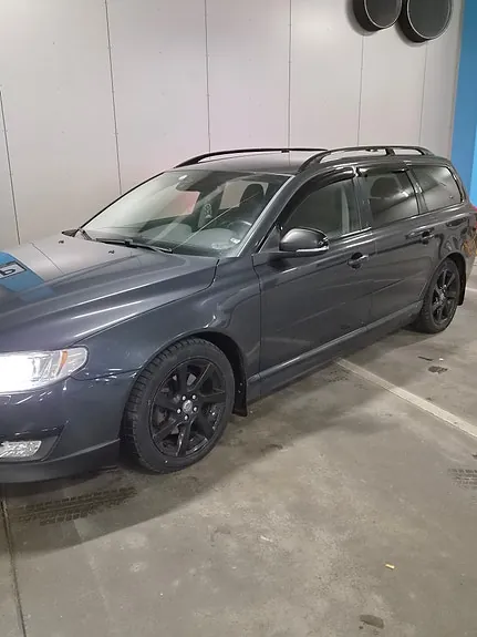 Volvo V70 2015 photo 2