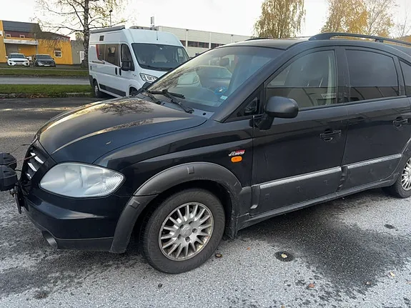 KG Mobility Rodius 2008 photo 2
