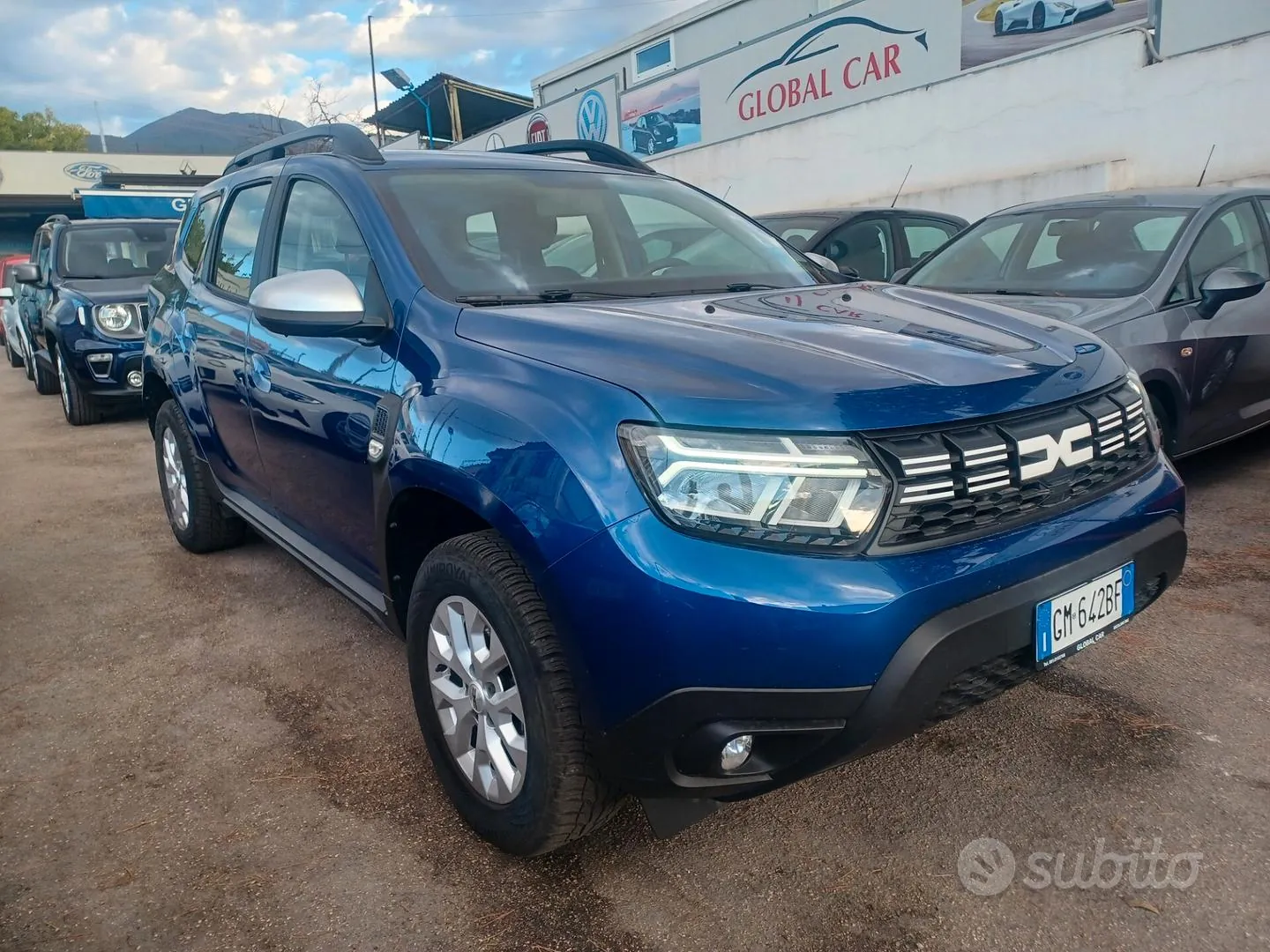 Dacia Duster 2023 photo 2
