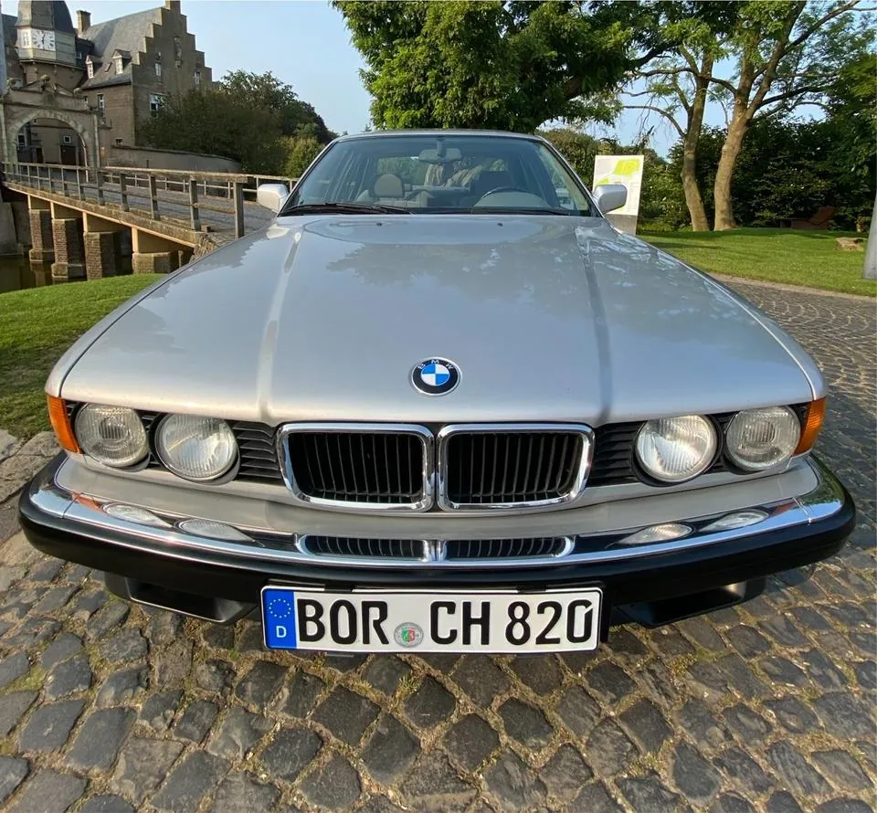 BMW 740I