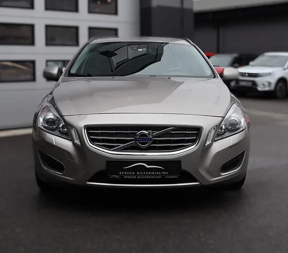 Volvo V60 2012 photo 5