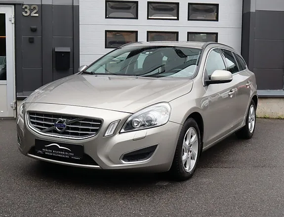 Volvo V60 2012 photo 3