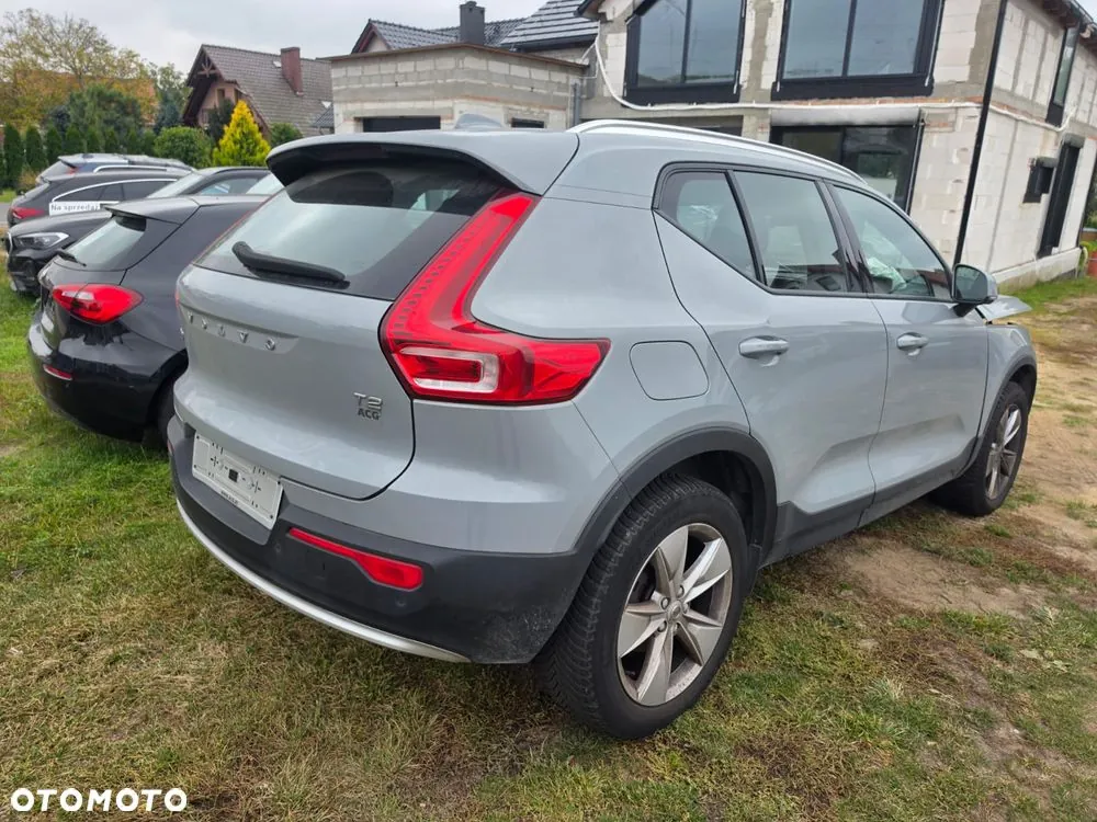 Volvo Xc 40 2023 photo 2
