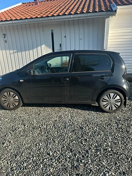 Volkswagen Up 2012 photo 2