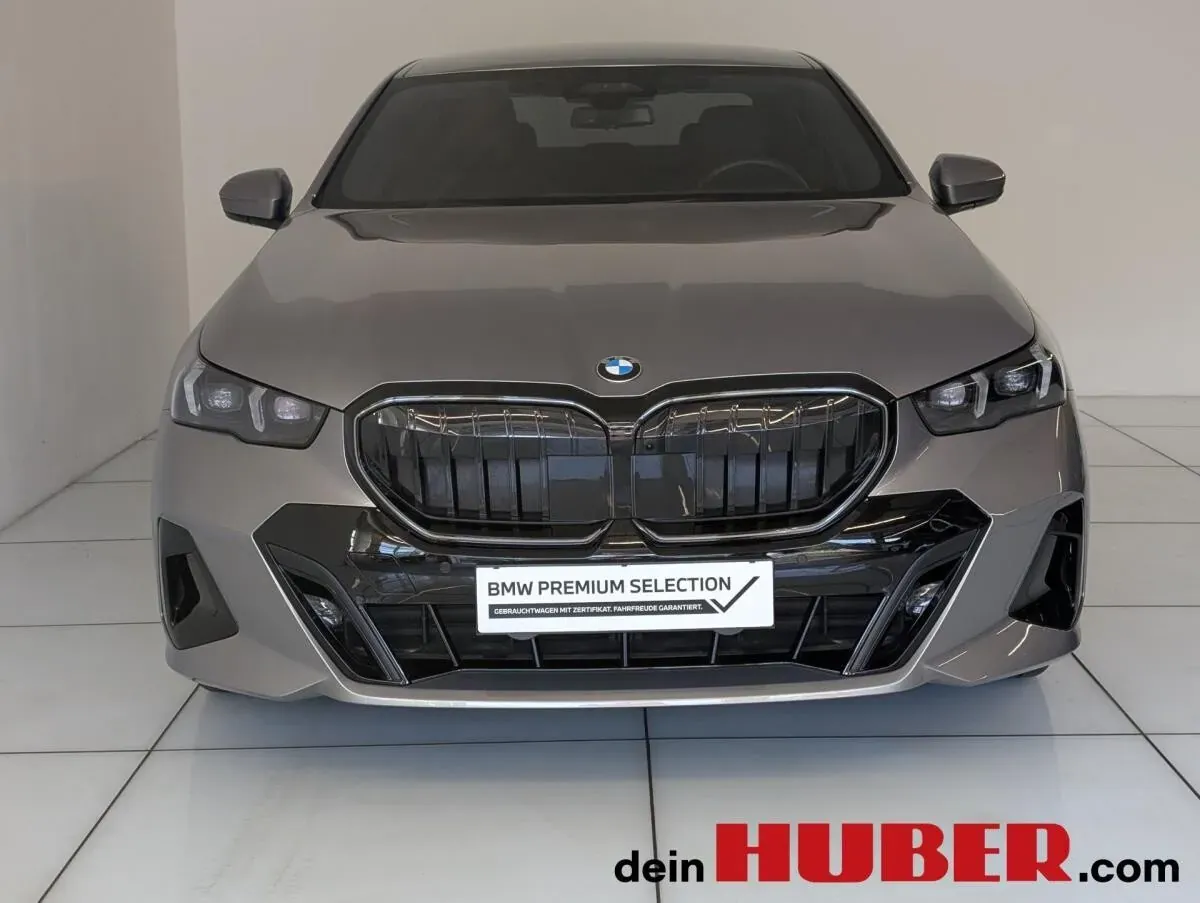 BMW 5 Series 2025 photo 3