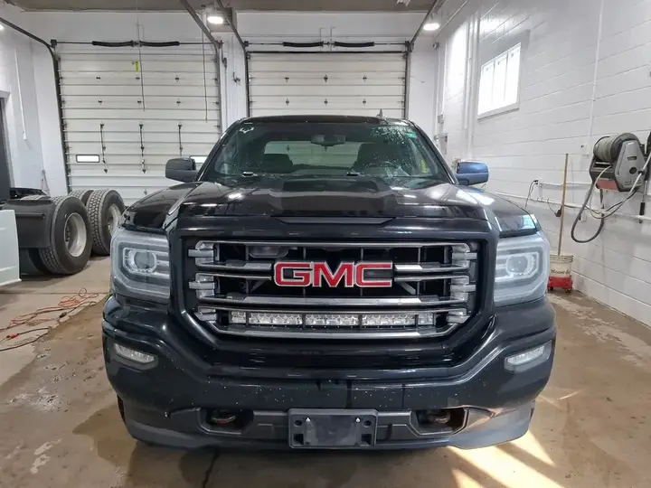 GMC Sierra 1500 2016 photo 2