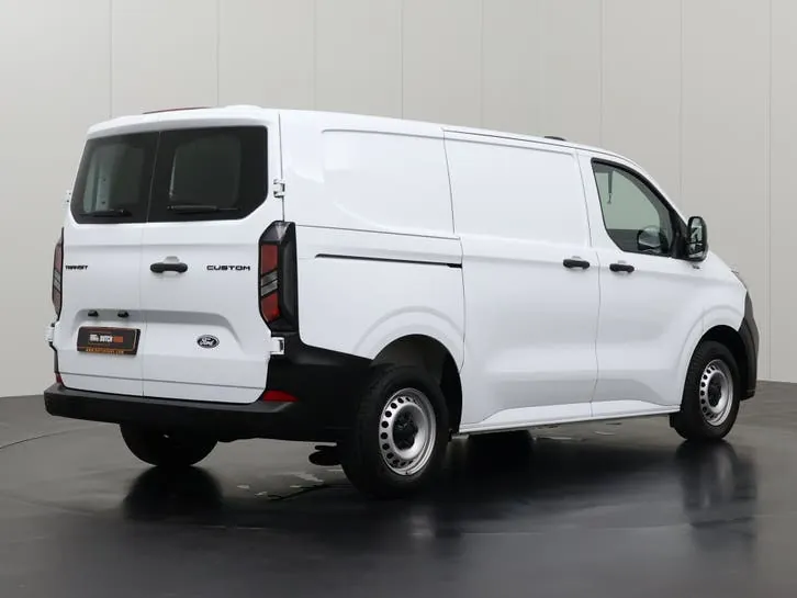 Ford Transit Custom 2024 photo 2