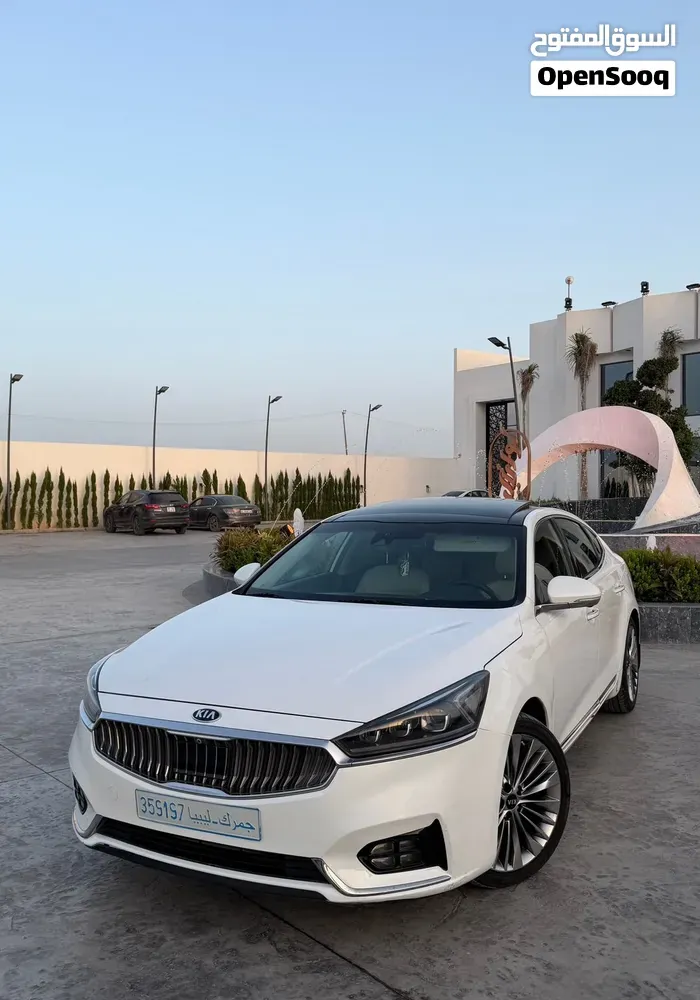 Kia Cadenza 2018 photo 3
