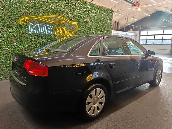 Audi A4 2006 photo 4