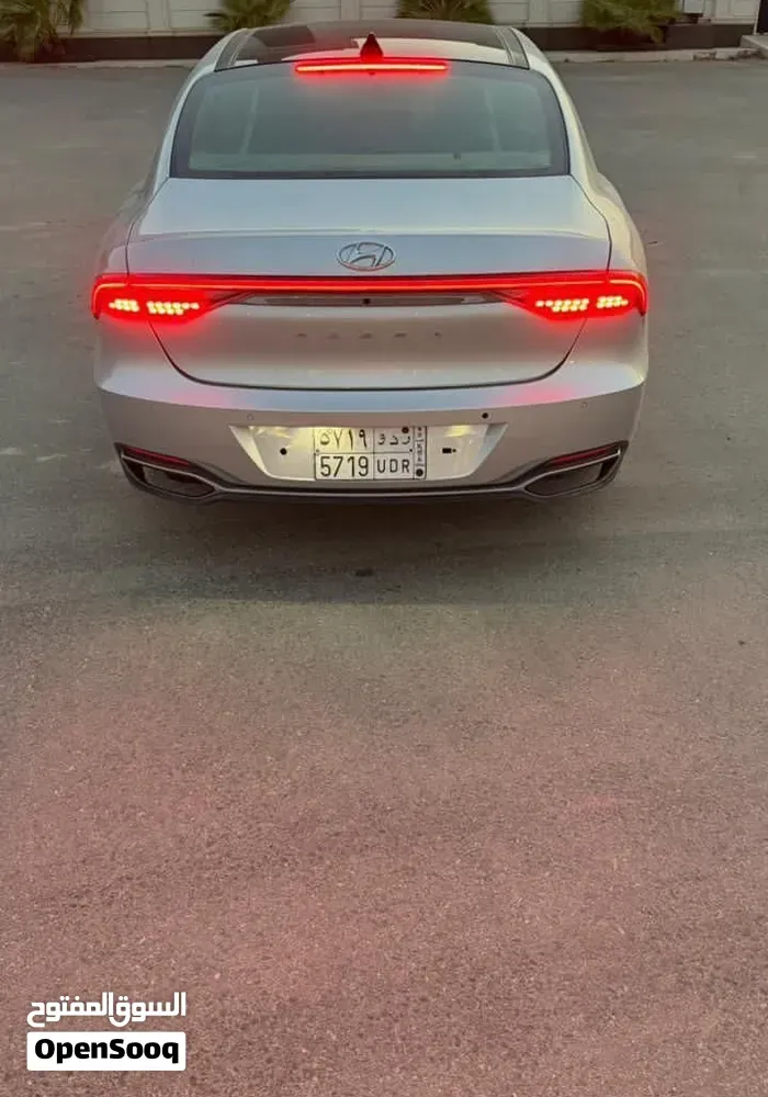 Hyundai Azera 2023 photo 2