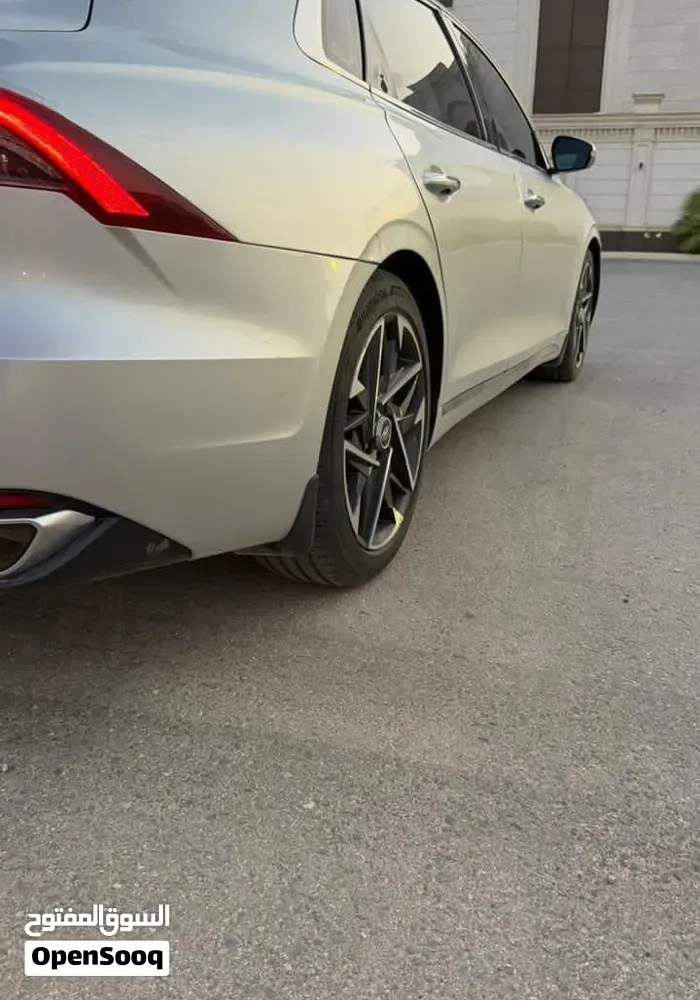 Hyundai Azera 2023 photo 4