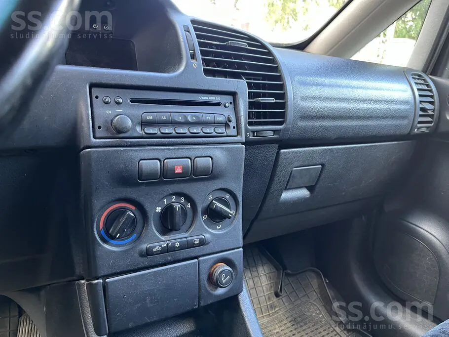 Opel Zafira 2003 photo 4