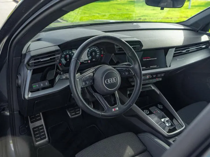 Audi A3 2023 photo 3