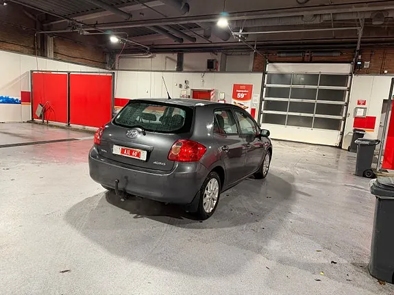 Toyota Auris 2008 photo 2