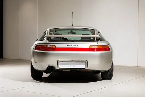 Porsche 928 1992 photo 4