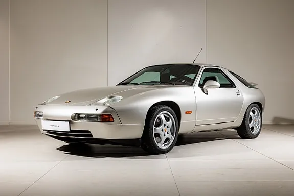 Porsche 928