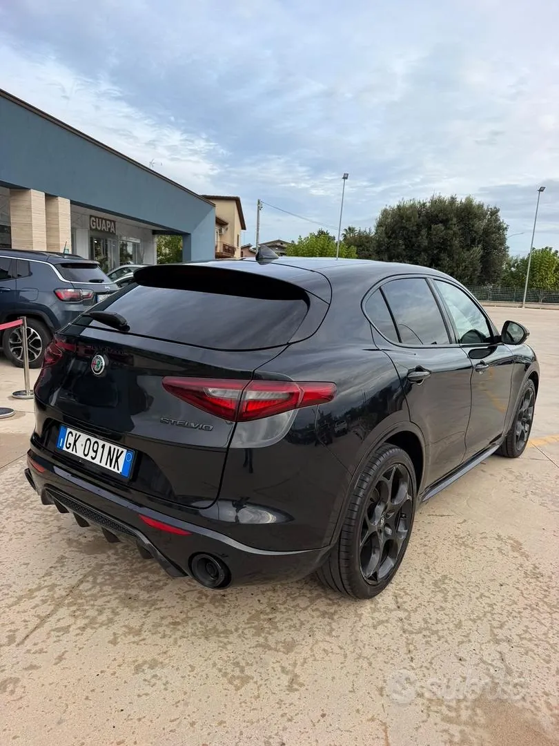 Alfa Romeo Stelvio 2023 photo 4