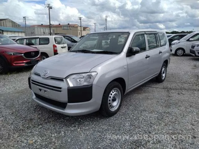 Toyota Probox 2021 photo 2