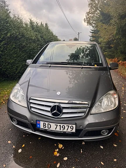 Mercedes-Benz A160 D 2011 photo 2