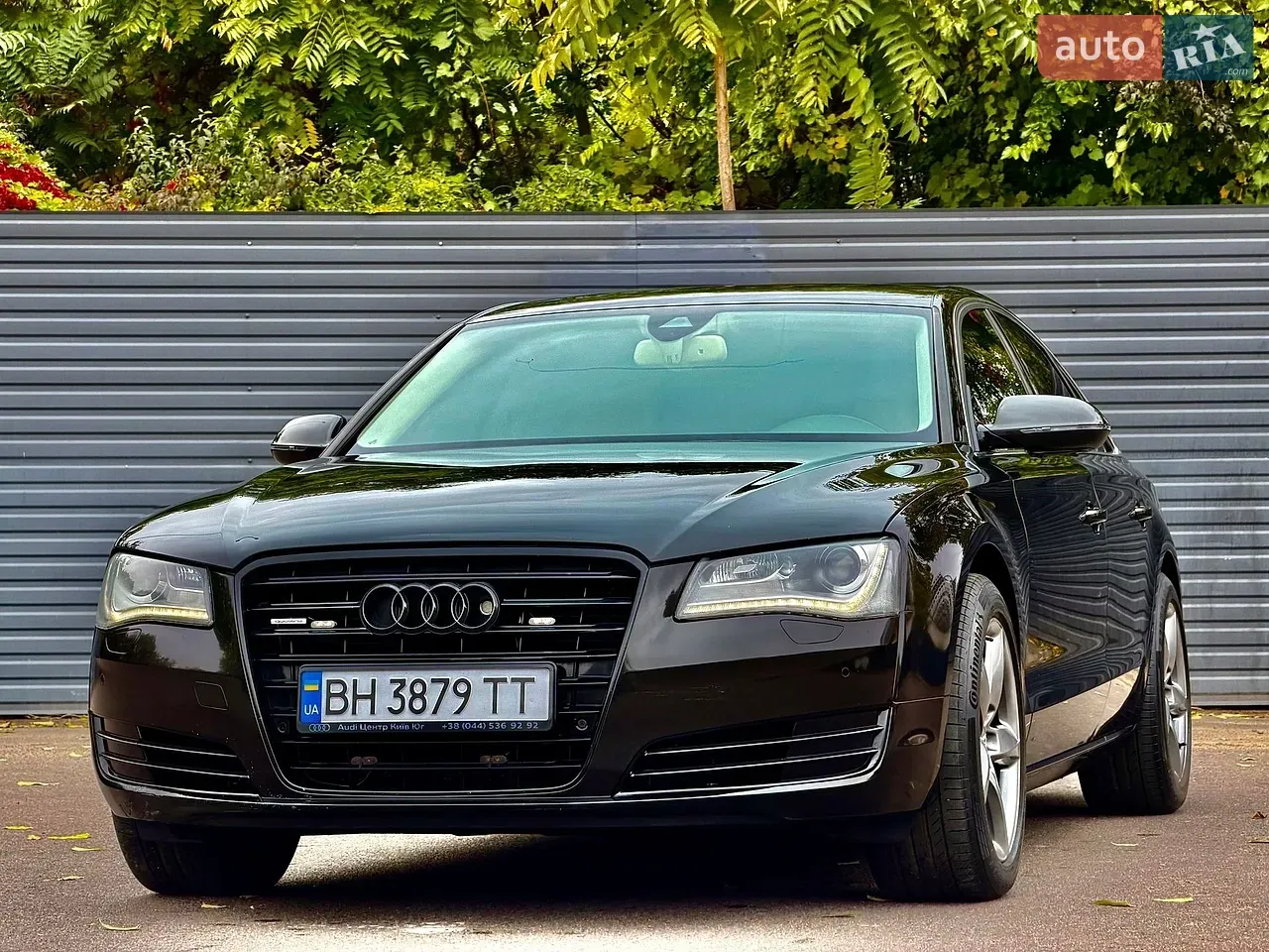 Audi A8 2010 photo 4