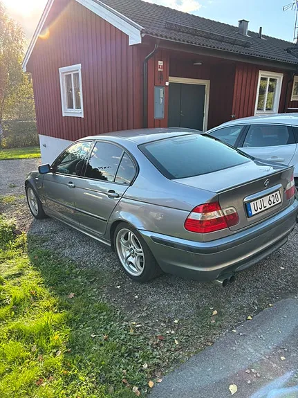 BMW 320I 2004 photo 3