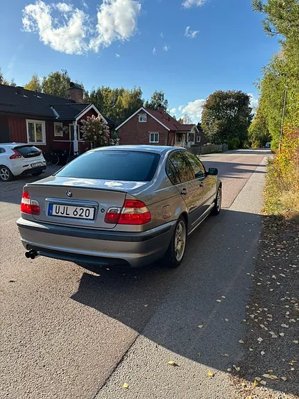 BMW 320I 2004 photo 2