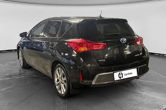 Toyota Auris 2013 photo 3