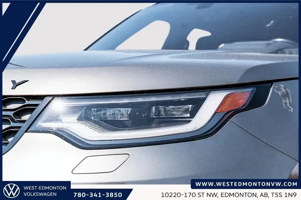 Land Rover Discovery 2022 photo 2