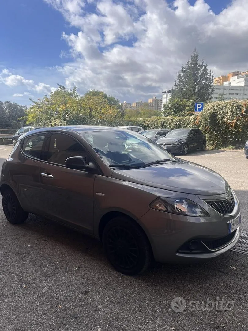 Lancia Ypsilon 2023 photo 3