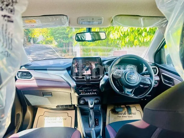 Suzuki Fronx 2026 photo 4