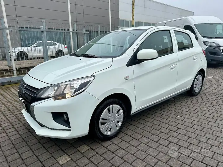 Mitsubishi Space Star 2020 photo 4