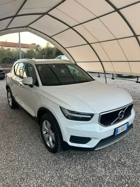 Volvo Xc40 2021 photo 2