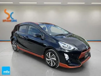Toyota Aqua 2015 photo 2