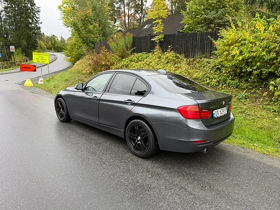 BMW 320I 2013 photo 5