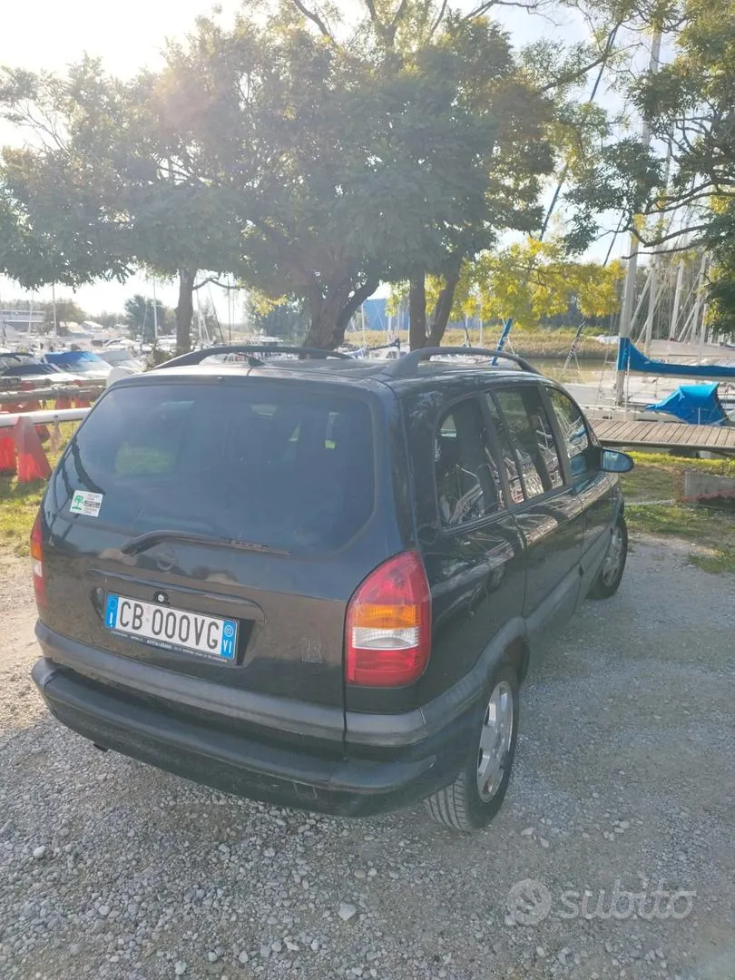 Opel Zafira 2002 photo 3