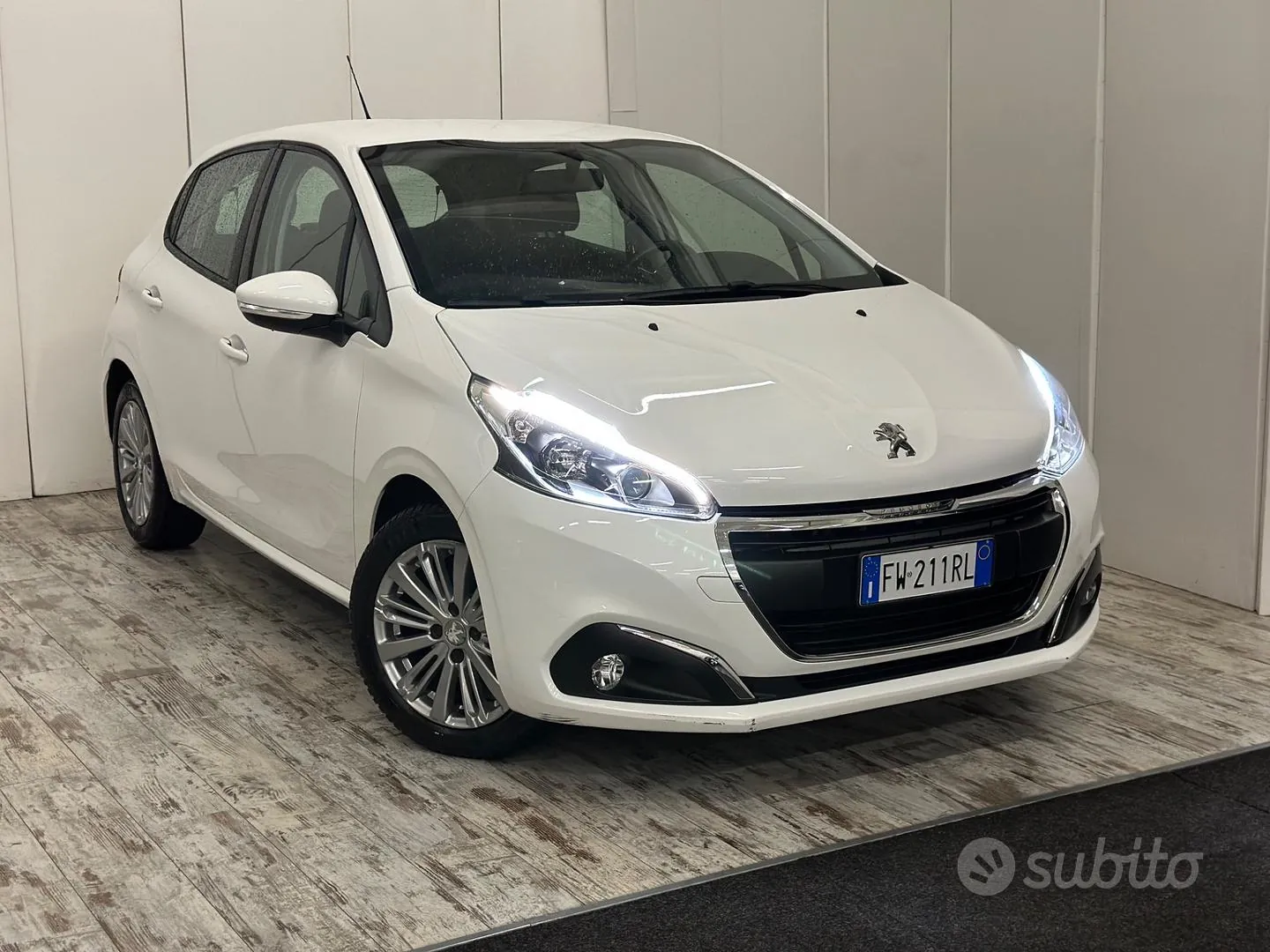 Peugeot 208