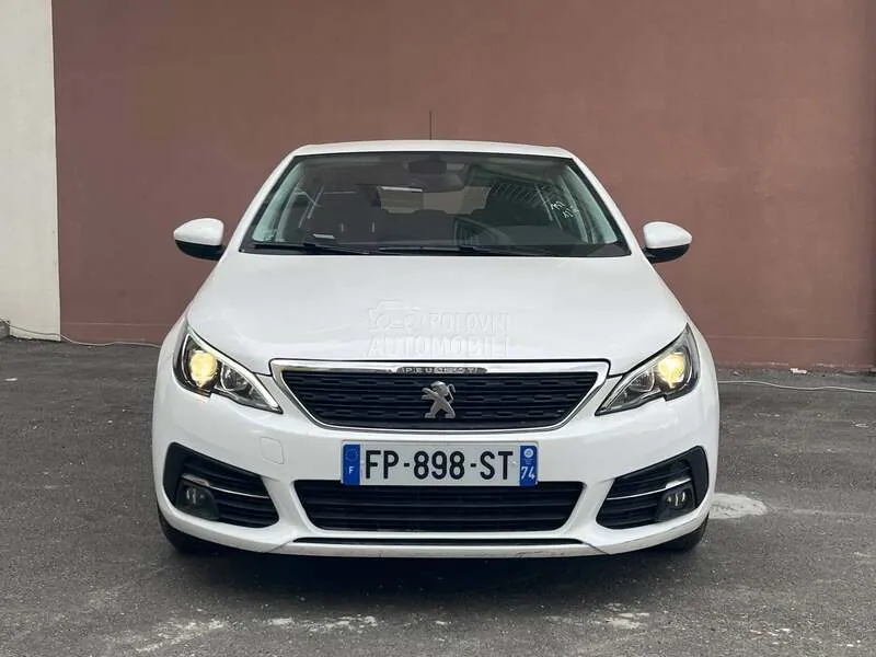 Peugeot 308 2020 photo 2