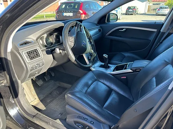 Volvo V70 2014 photo 5