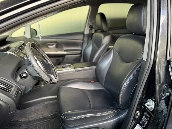 Toyota Prius 2015 photo 4