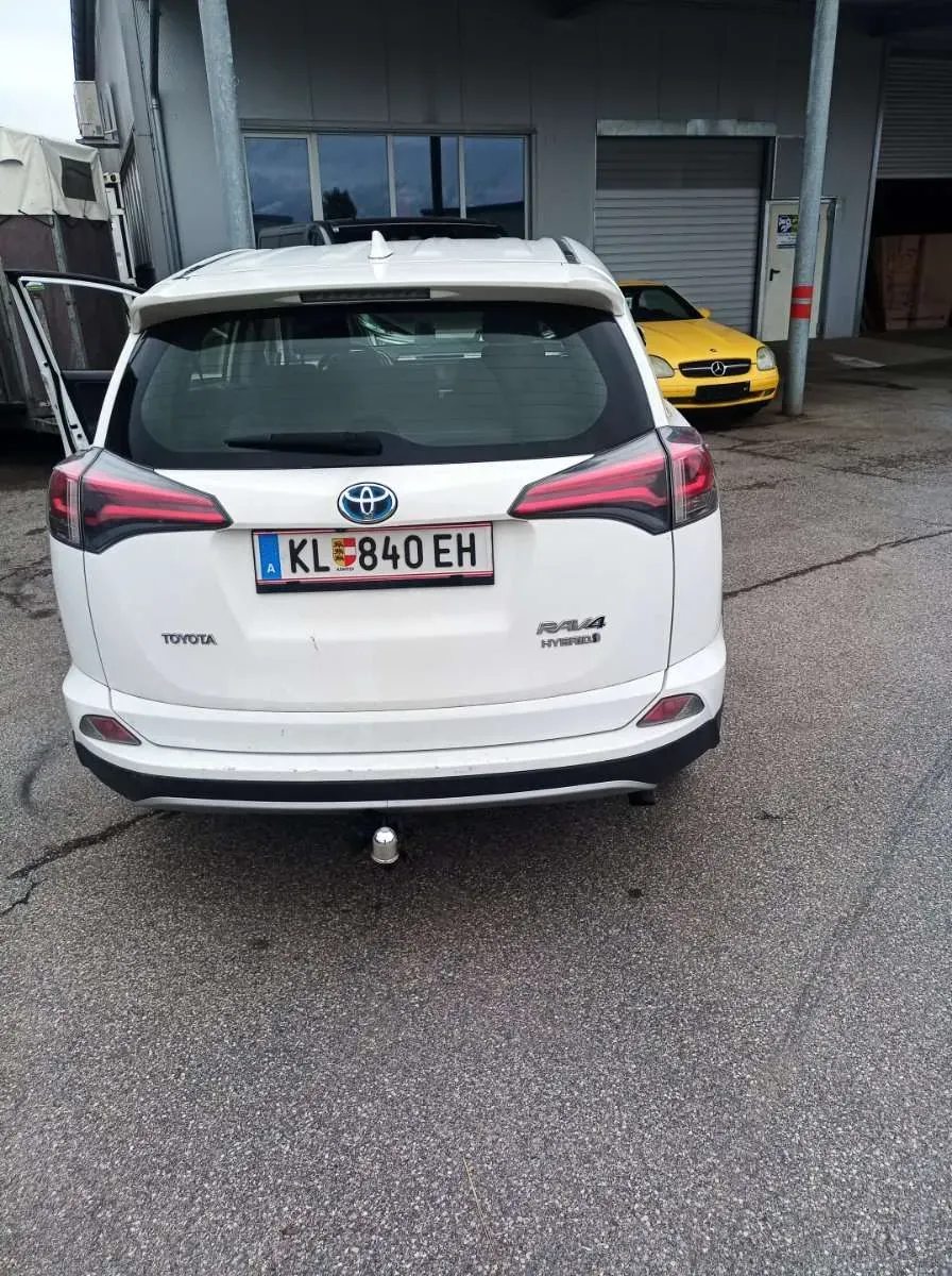 Toyota Rav4 2016 photo 2