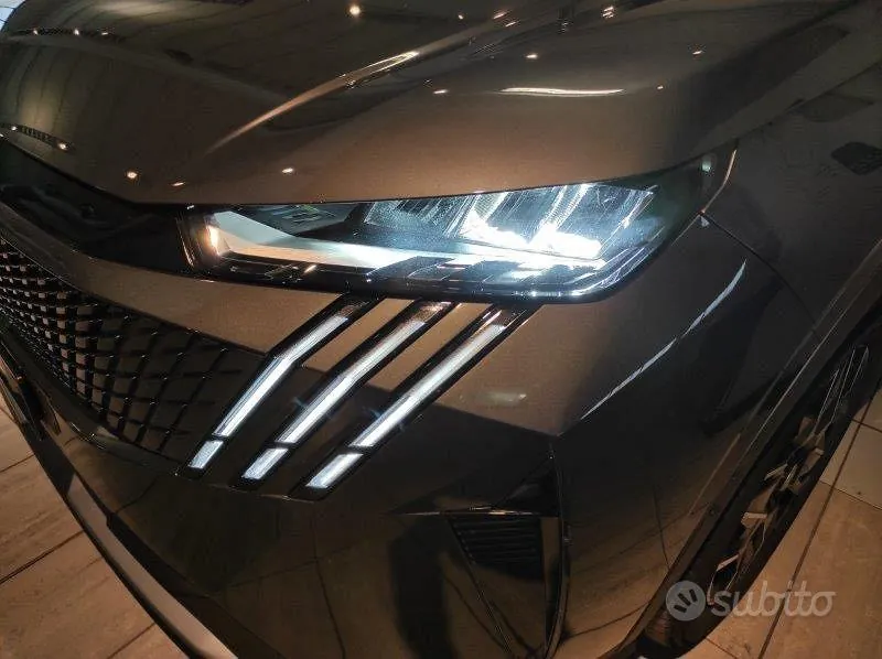 Peugeot 5008 2025 photo 3