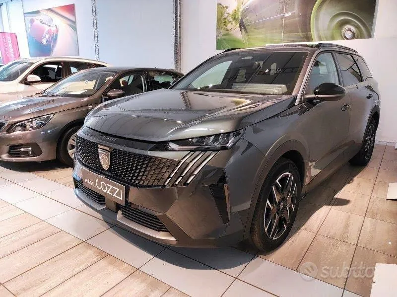 Peugeot 5008 2025 photo 2