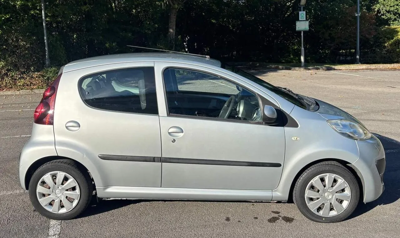 Peugeot 107 2013 photo 5