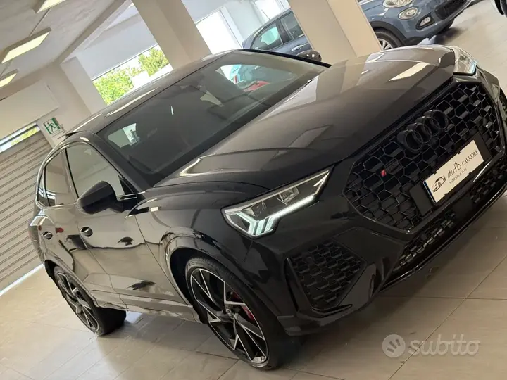 Audi Q3 2022 photo 2