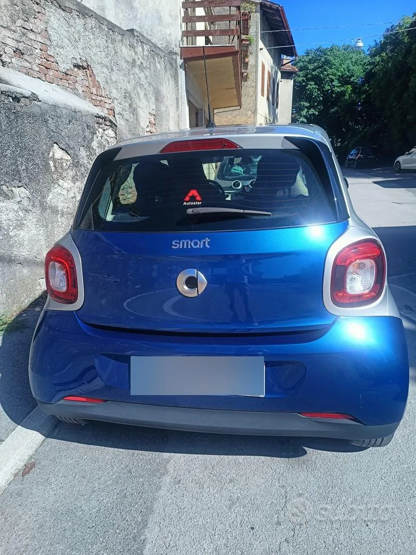 Smart Forfour 2015 photo 2