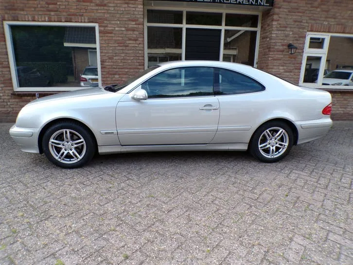 Mercedes-Benz Clk 2000 photo 2