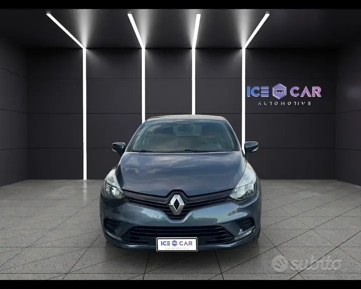 Renault Clio 2018 photo 2